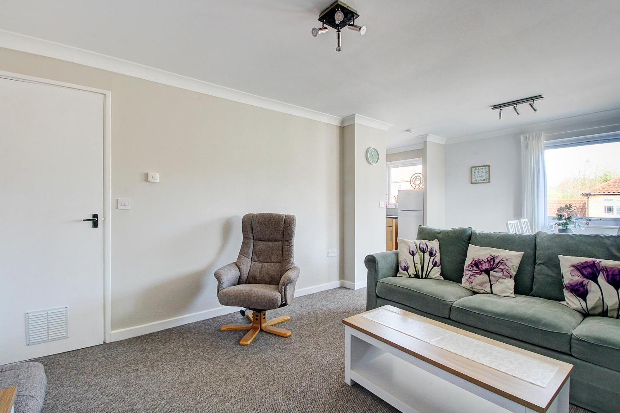 2 Minutes From Mk Central By Car- 2 Bed Apartment - 2 Free Parking Spaces- Hosted By Stayinmk Милтон-Кейнс Экстерьер фото
