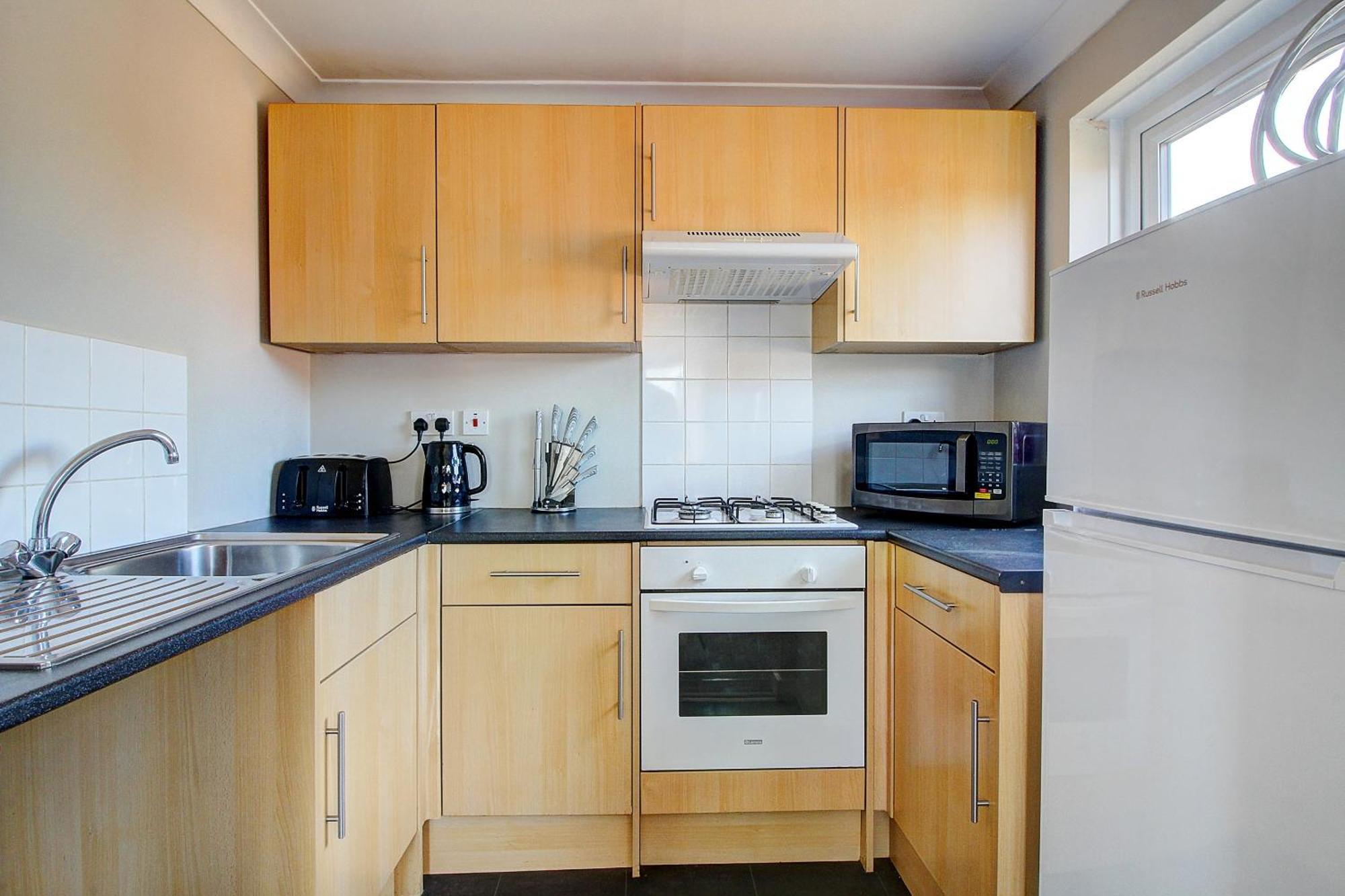 2 Minutes From Mk Central By Car- 2 Bed Apartment - 2 Free Parking Spaces- Hosted By Stayinmk Милтон-Кейнс Экстерьер фото